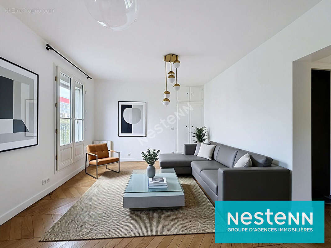 Appartement à PARIS-10E