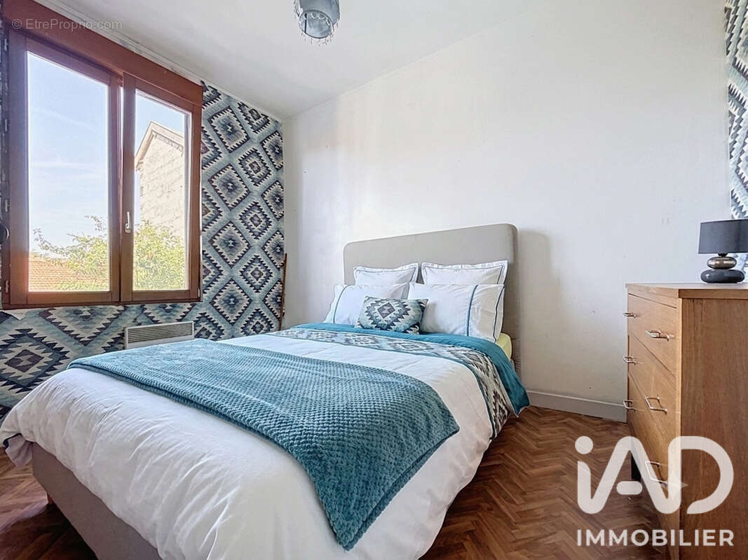 Maison 61 m² à Suippes  - photo 4