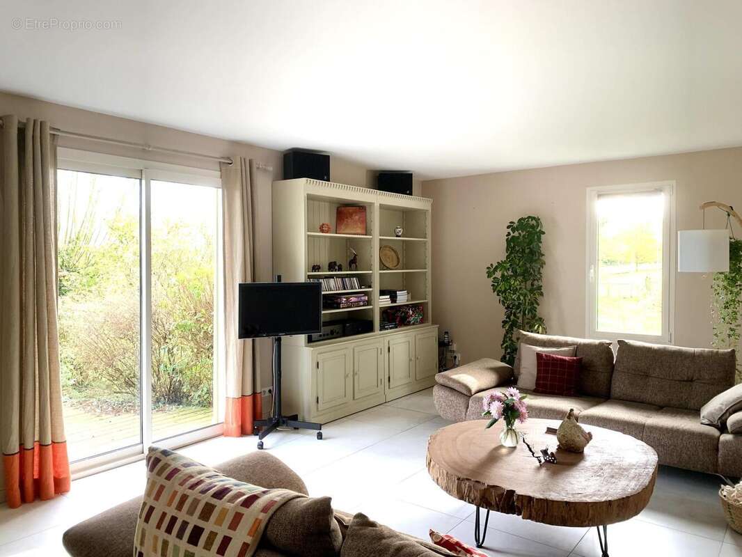 Maison 130 m² à Louhans  - photo 3