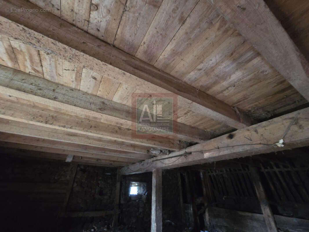 Maison en pierres à rénover - photo 8