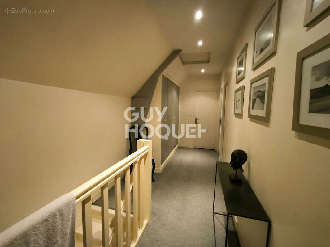 Maison à SAINT-GUINOUX