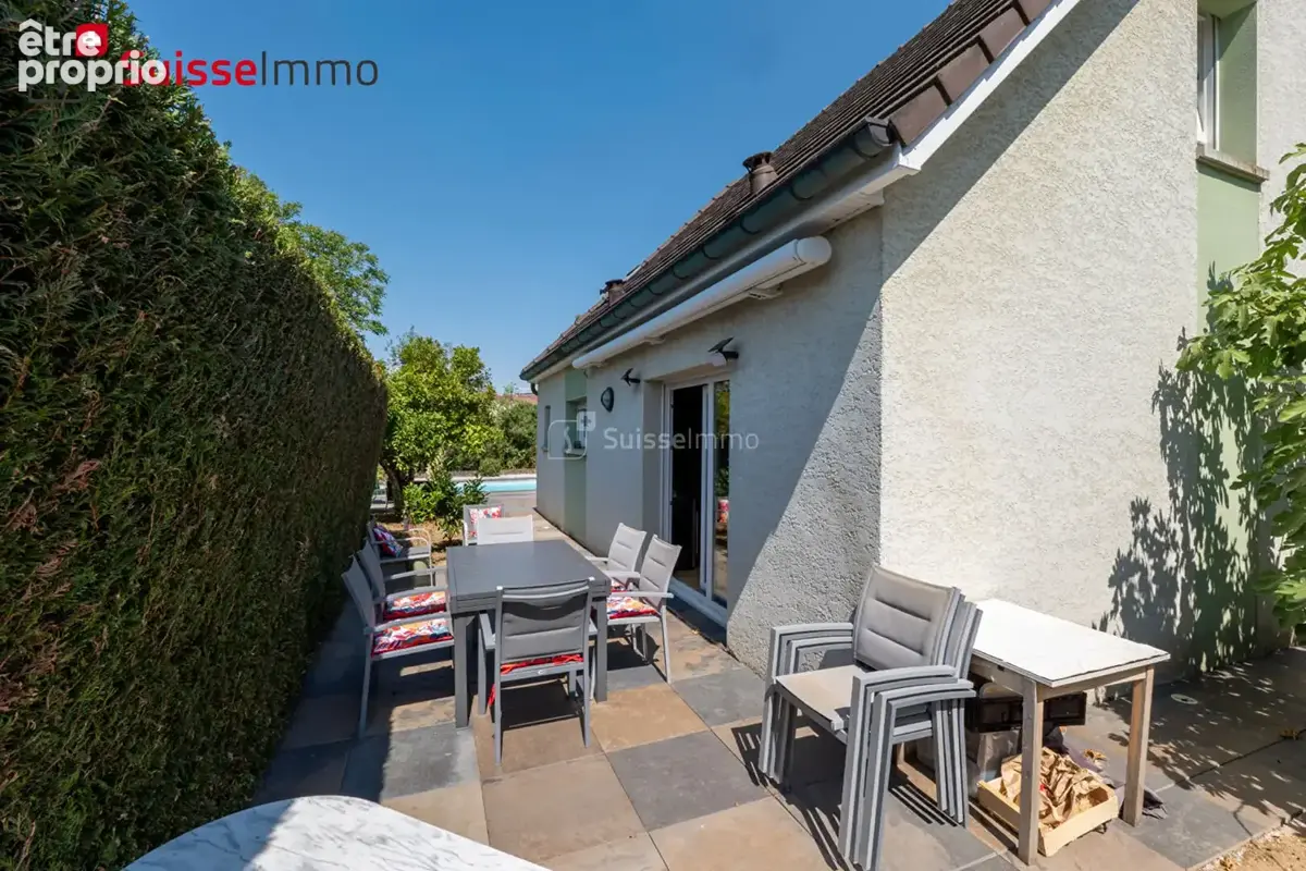 Maison 130 m2 avec piscine - DPE C - photo 17