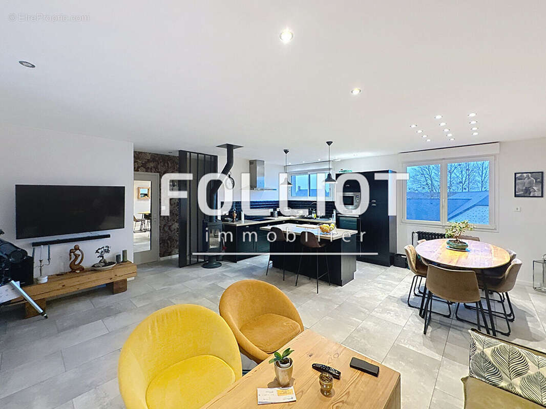 Maison à SAINT-PAIR-SUR-MER