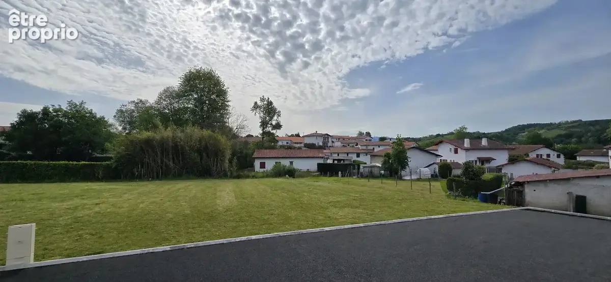Photo 1 - Terrain à SAINT-PEE-SUR-NIVELLE