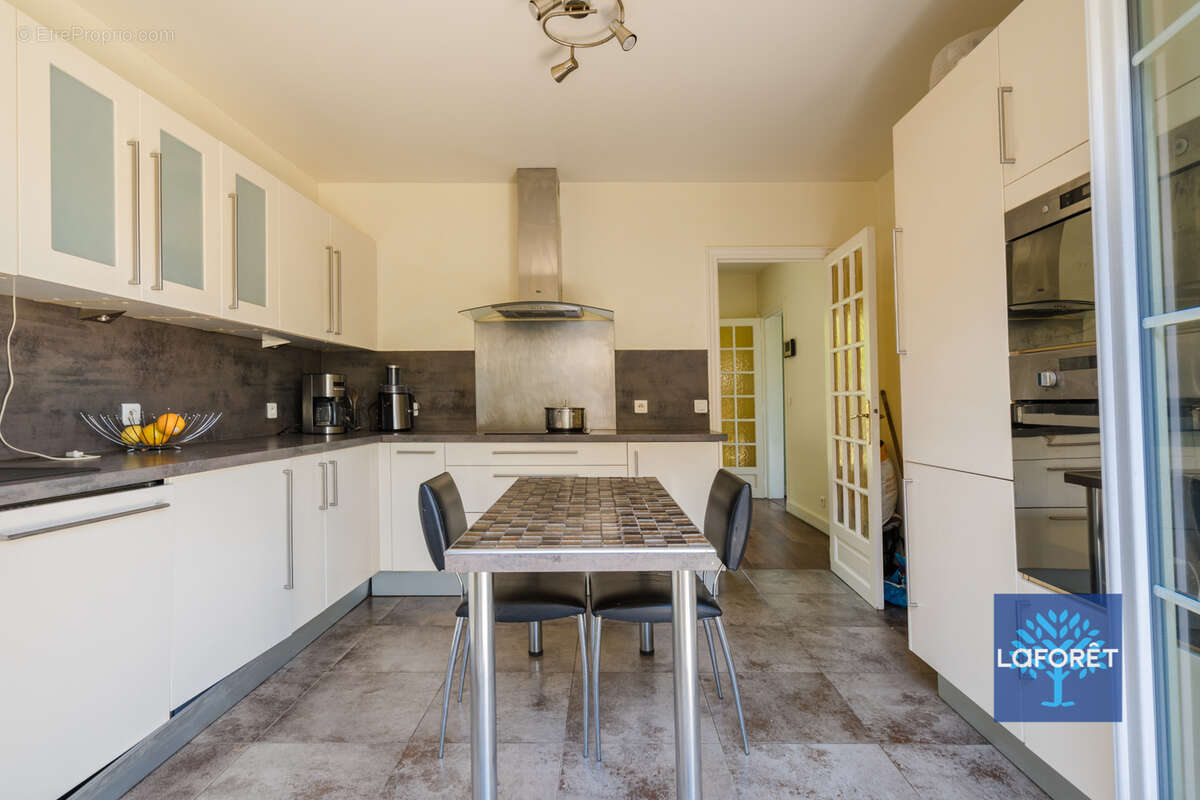 Maison à LIVRY-GARGAN