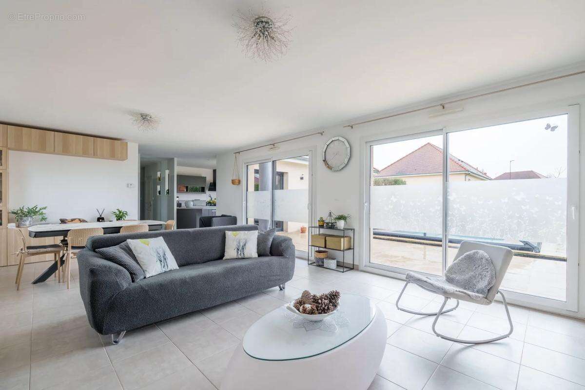 Maison à CRENEY-PRES-TROYES