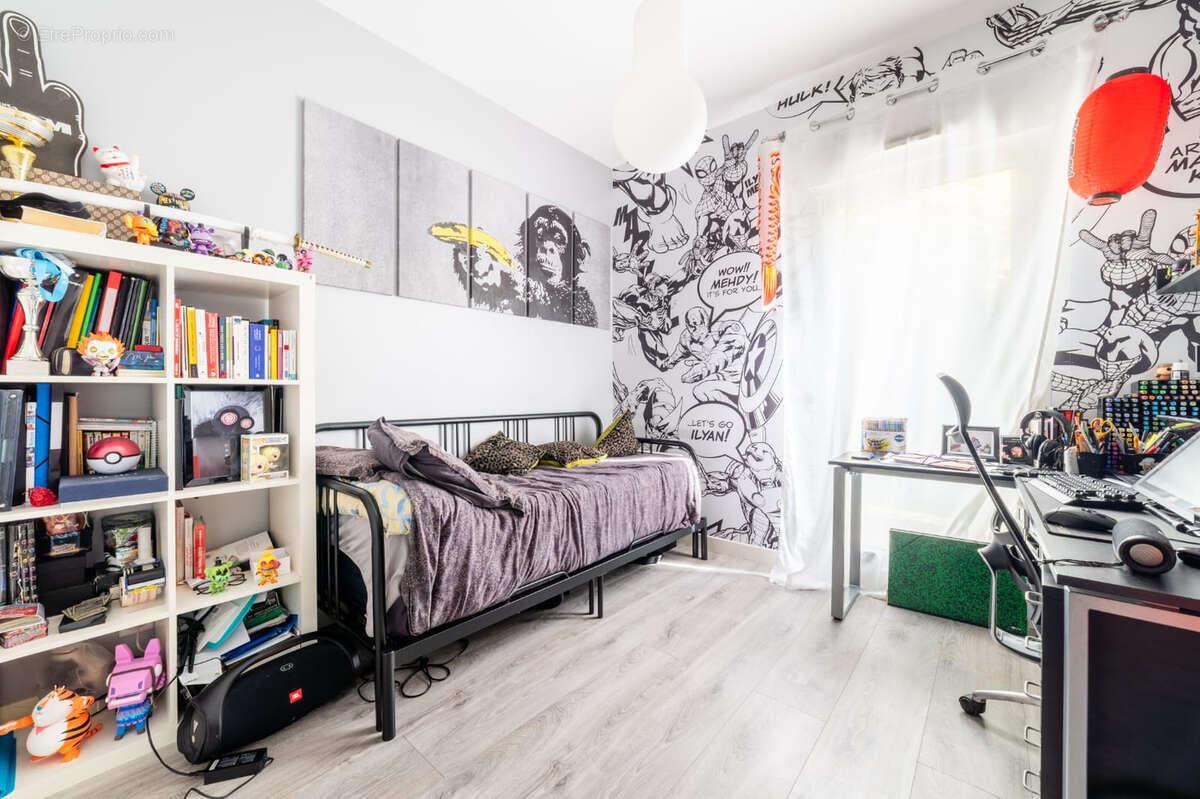 Appartement à GENNEVILLIERS