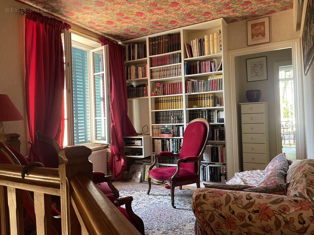 Maison à SAINT-VINCENT-DE-BOISSET