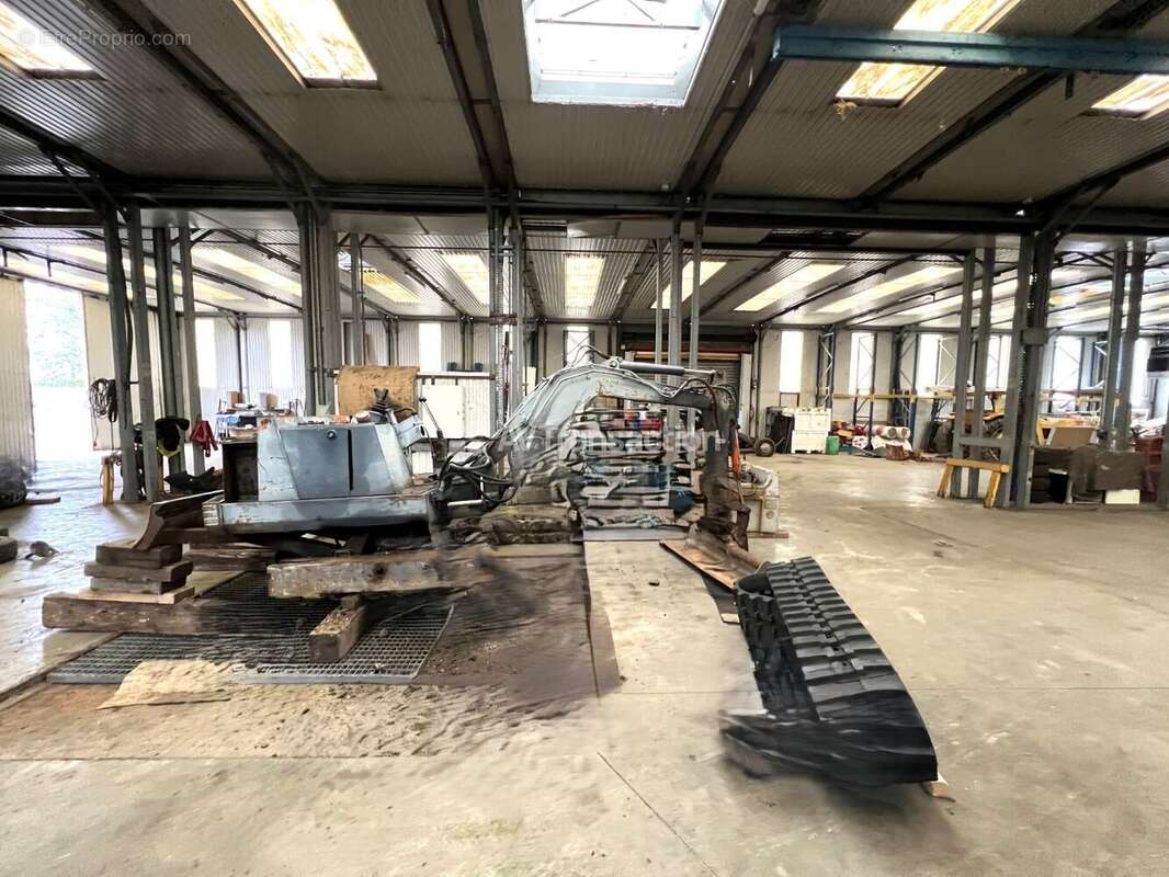 Commerce 735 m² à Vernon  - photo 37