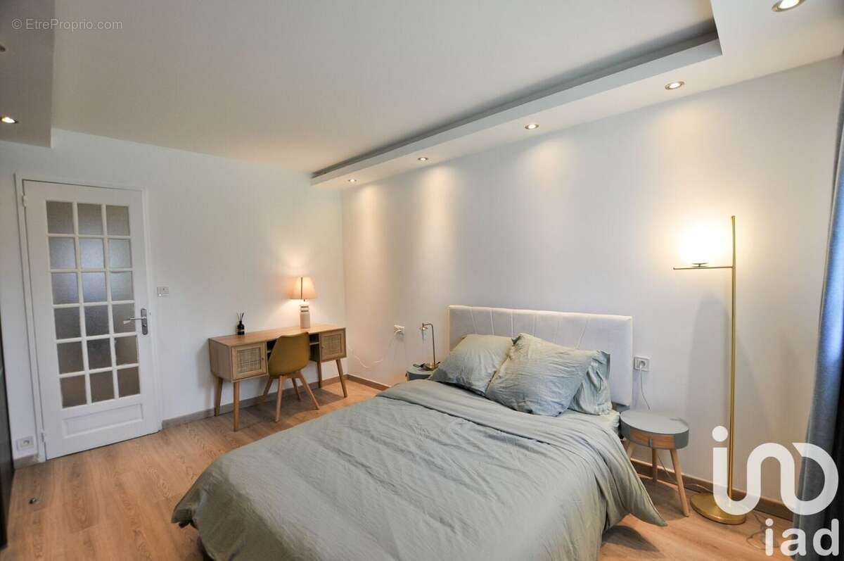 Photo 8 - Appartement à LE PERREUX-SUR-MARNE