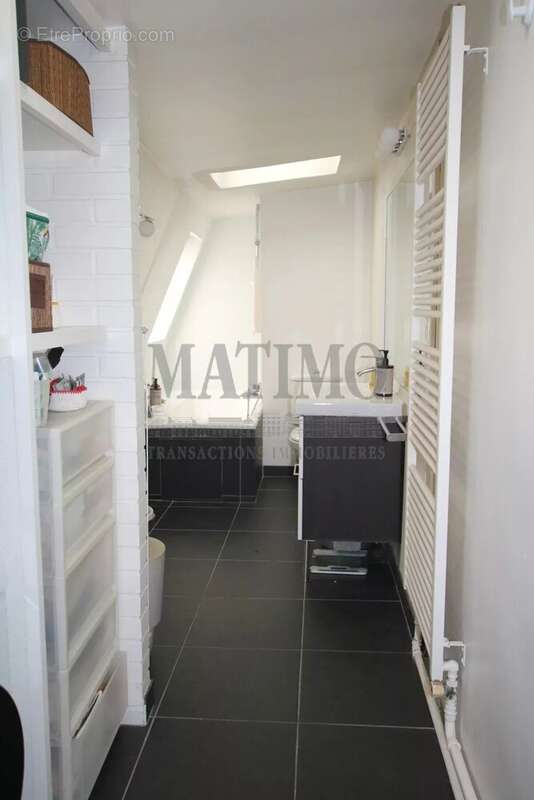 Appartement à PARIS-8E