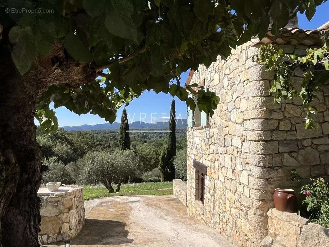 Maison à FAYENCE