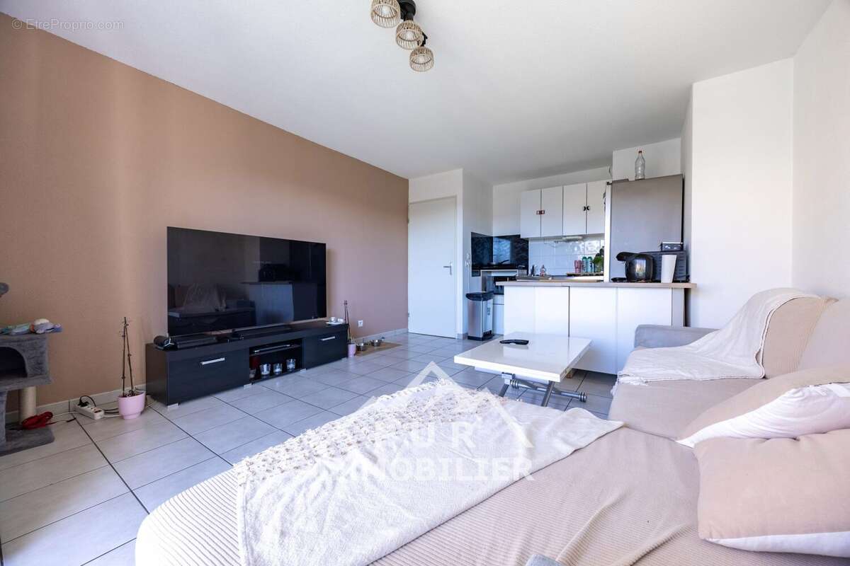 Appartement à VILLE-LA-GRAND