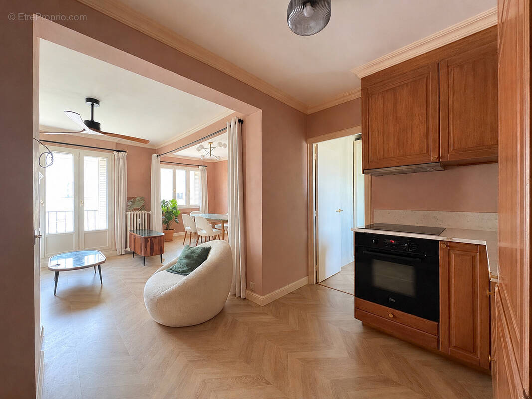 Appartement à ASNIERES-SUR-SEINE