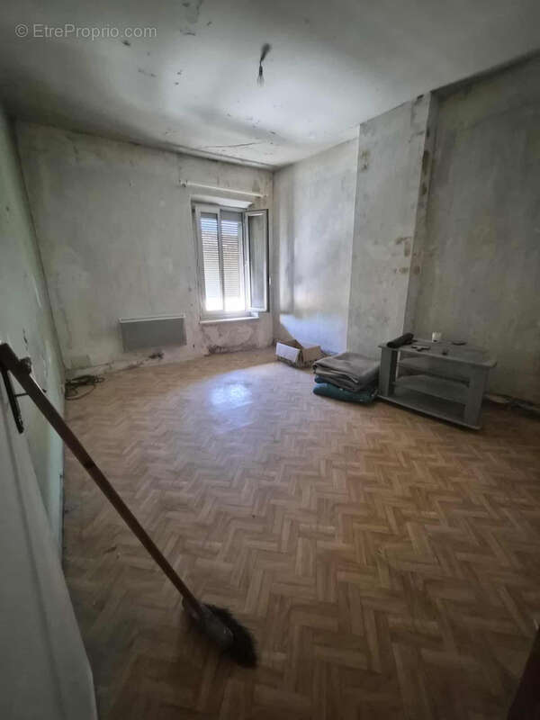 Maison à COURSAN