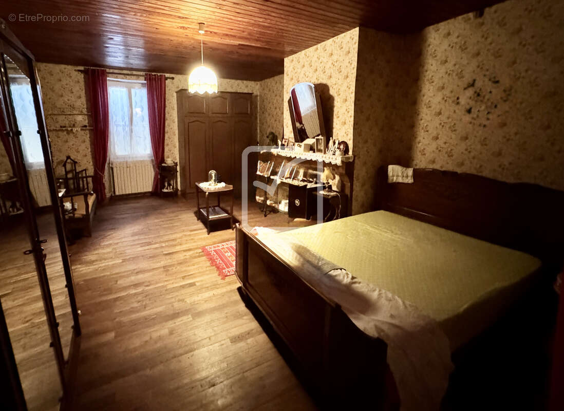 EXCLUSIVITE - A deux pas de la Dordogne, rare ensemble immobilier typique du Périgord - photo 8