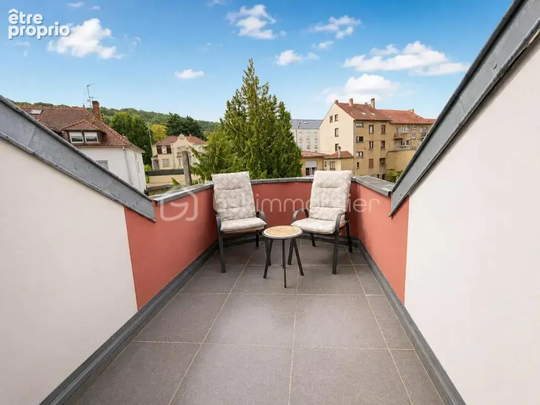 Appartement mansardé rénové – 73 m² au sol – terrasse – stiring-wendel - photo 5