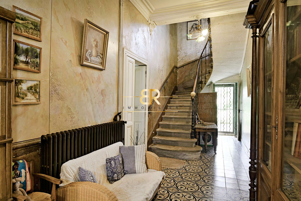 Maison à UCHAUD