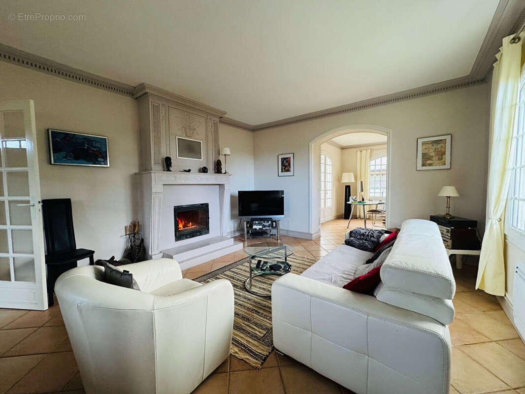 Maison à VAUX-SUR-MER