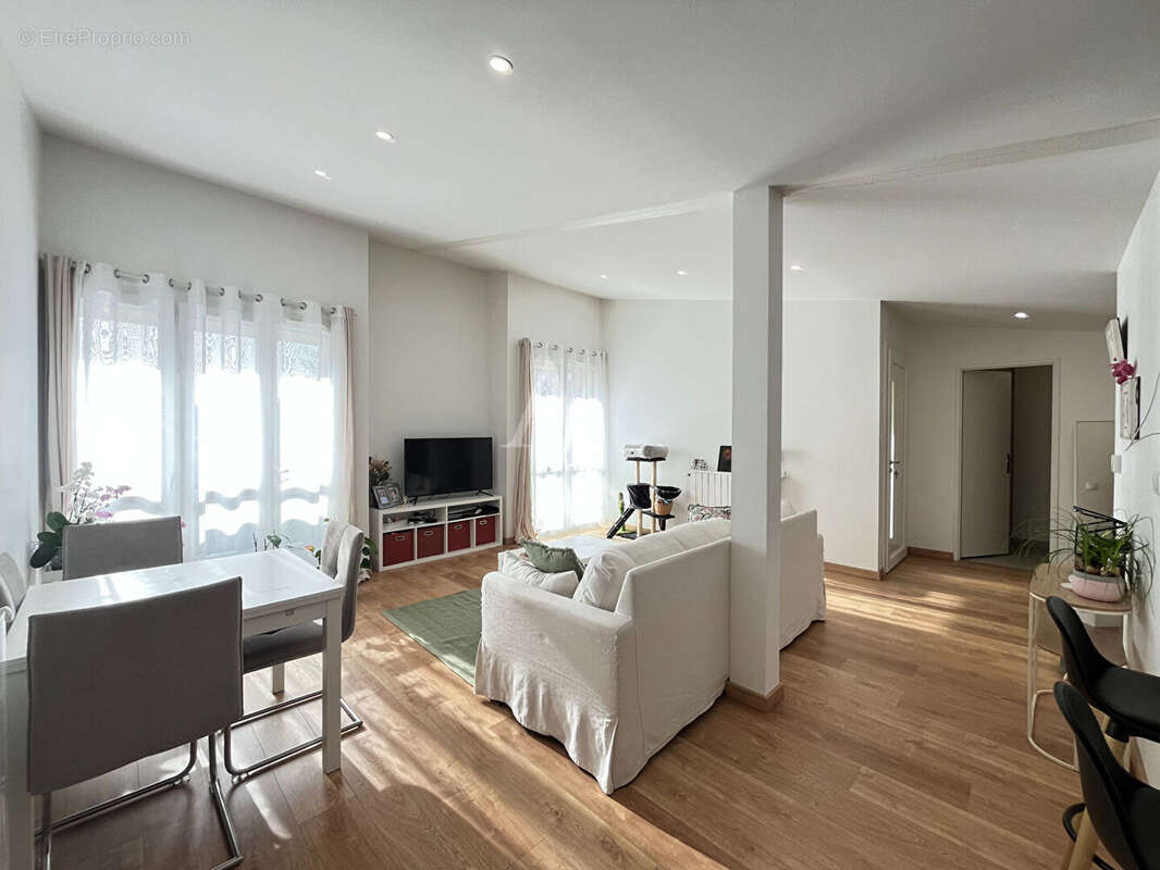 Maison à SAINT-GERVAIS-LA-FORET