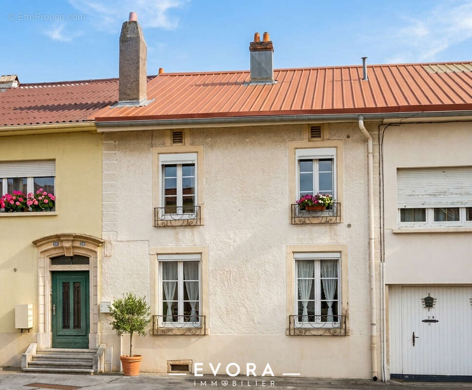 Appartement à VITRY-SUR-ORNE