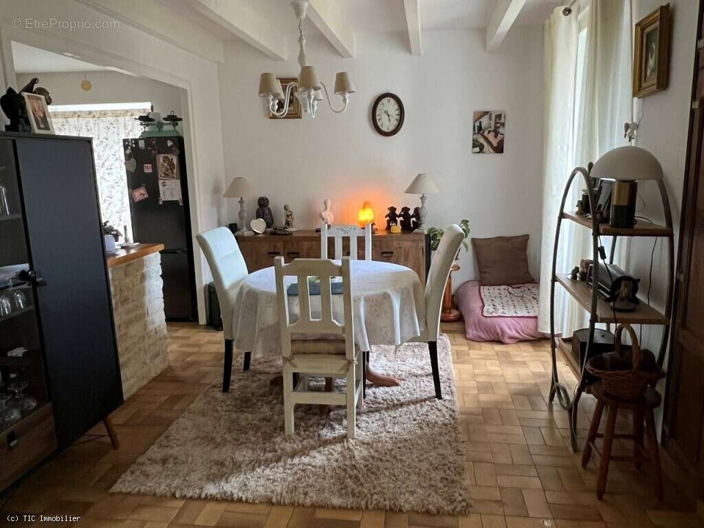Maison à VILLEFAGNAN