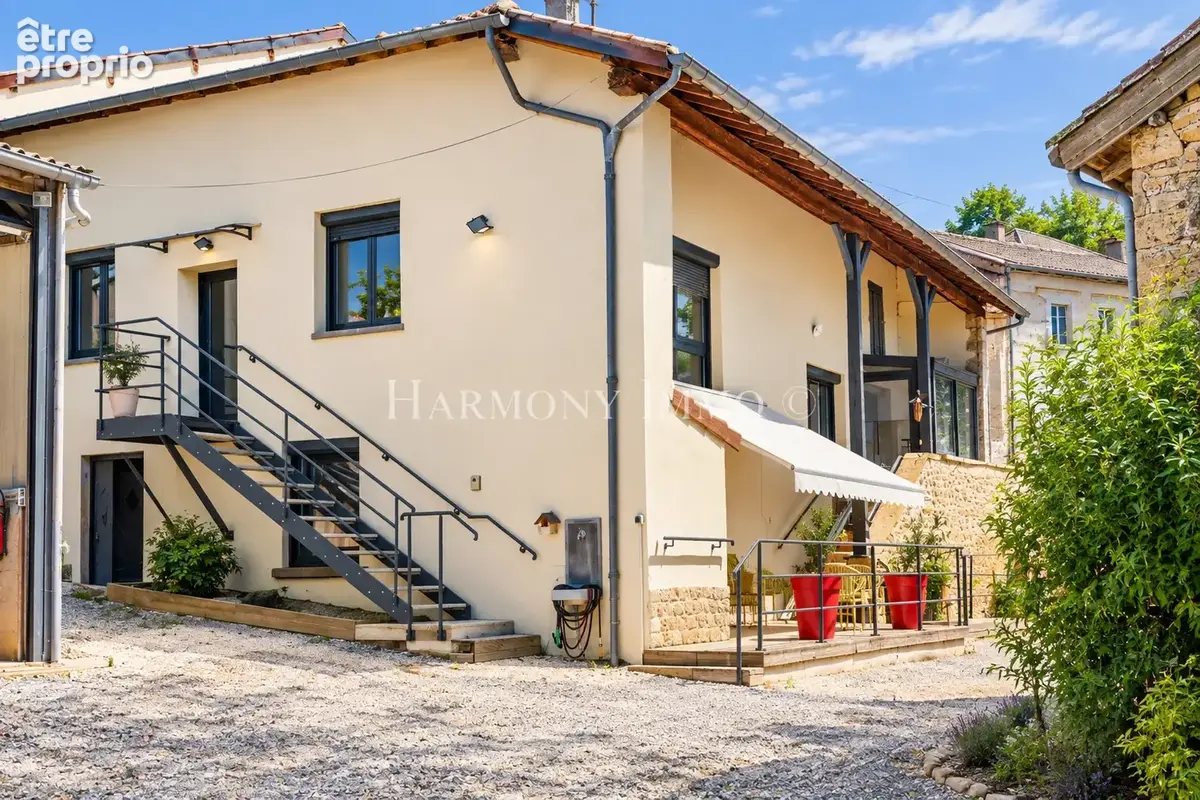 Maison 136 m2, hangar de 187 m2 - idéal artisan, terrain 1100 m2 - photo 4