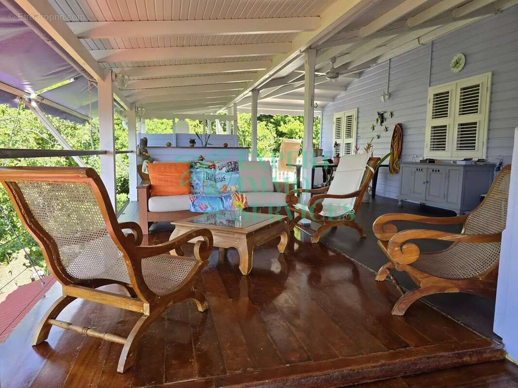 Maison à CAPESTERRE-DE-MARIE-GALANTE