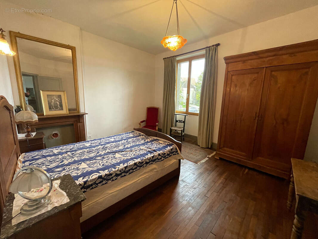 Maison ancienne avec grange et deuxième habitation - photo 6