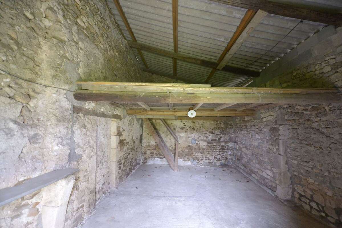 Maison à COZES