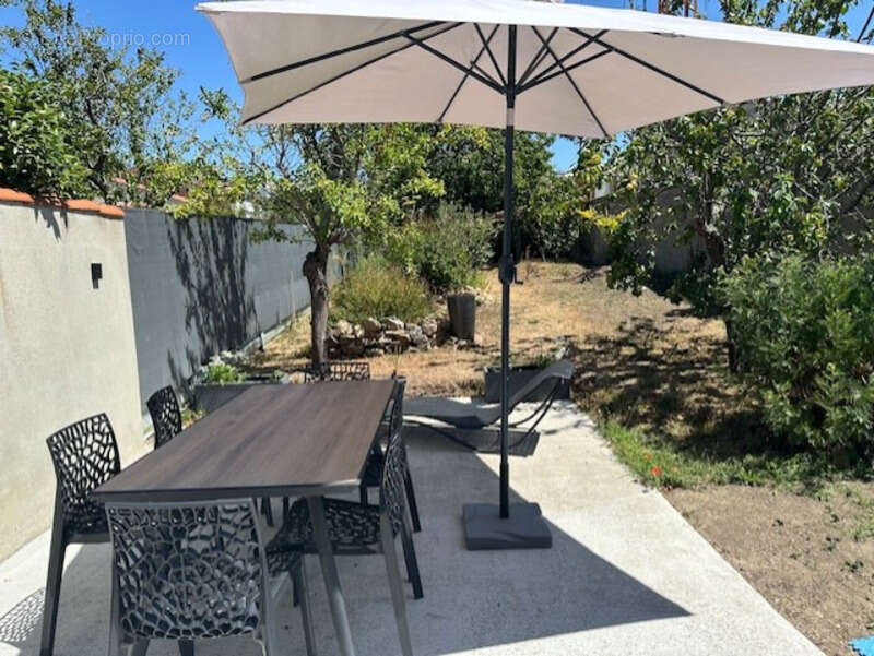 La Roche-sur-Yon, maison avec garage et jardin clos, trois chambres - photo 13