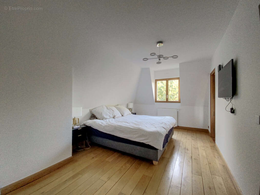 Maison à RUEIL-MALMAISON