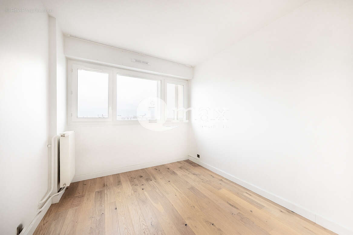Appartement à LEVALLOIS-PERRET