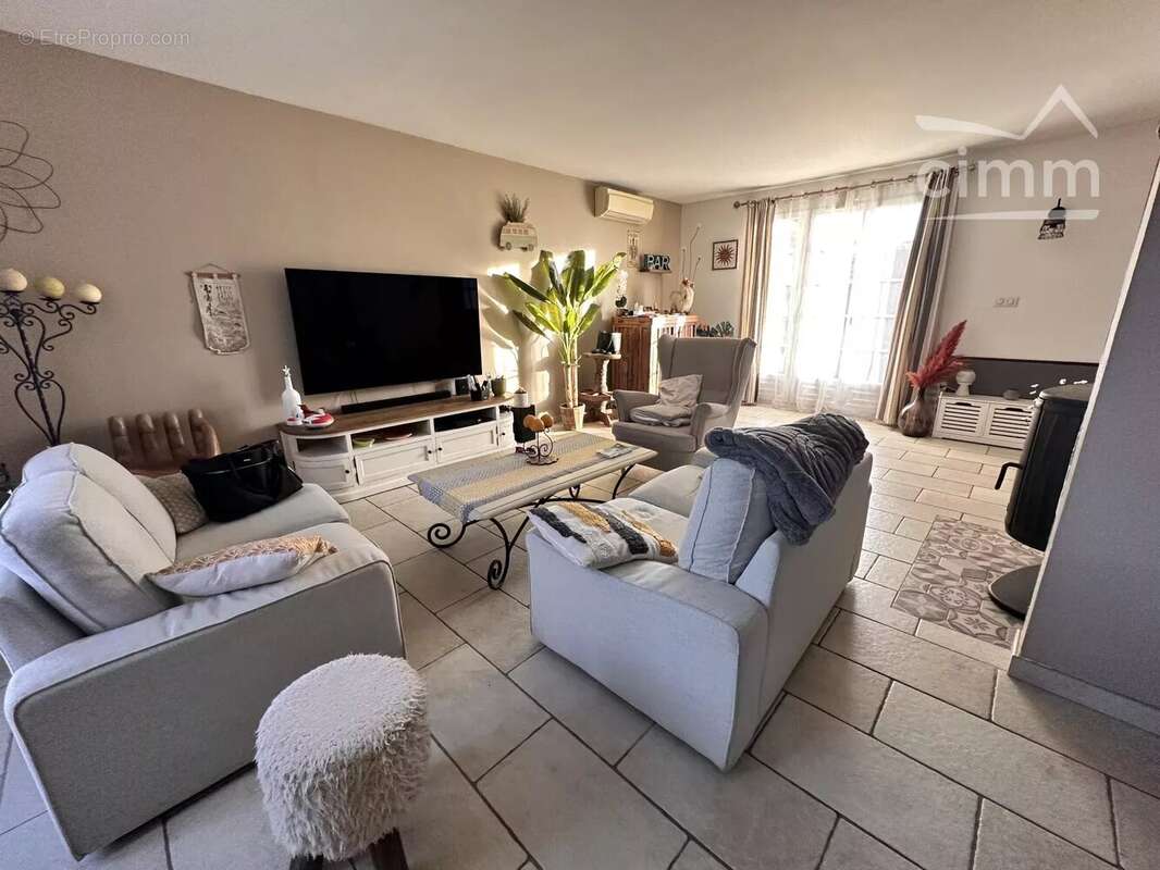 Maison à CONGIS-SUR-THEROUANNE