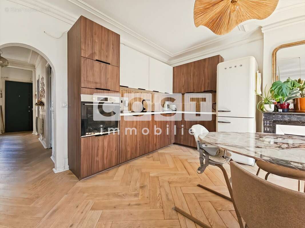 Appartement à ASNIERES-SUR-SEINE