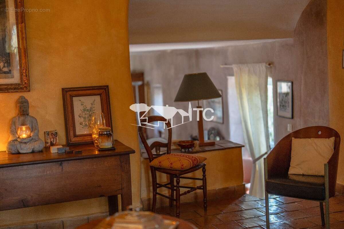 Maison à SAINT-PAUL-LE-JEUNE