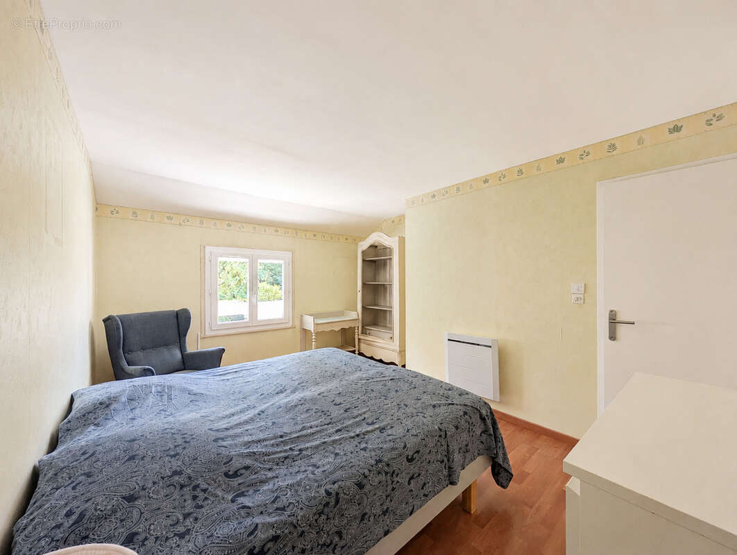 Maison 97 m2 + jardin clos   Impasse calme - photo 10