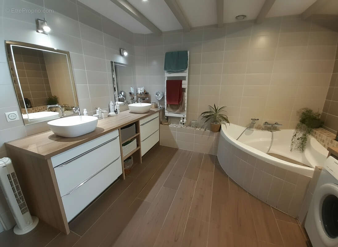 Maison de plain-pied avec dépendance et piscine de 140 m² - Quartier recherché à Mont-de-Marsan - photo 7