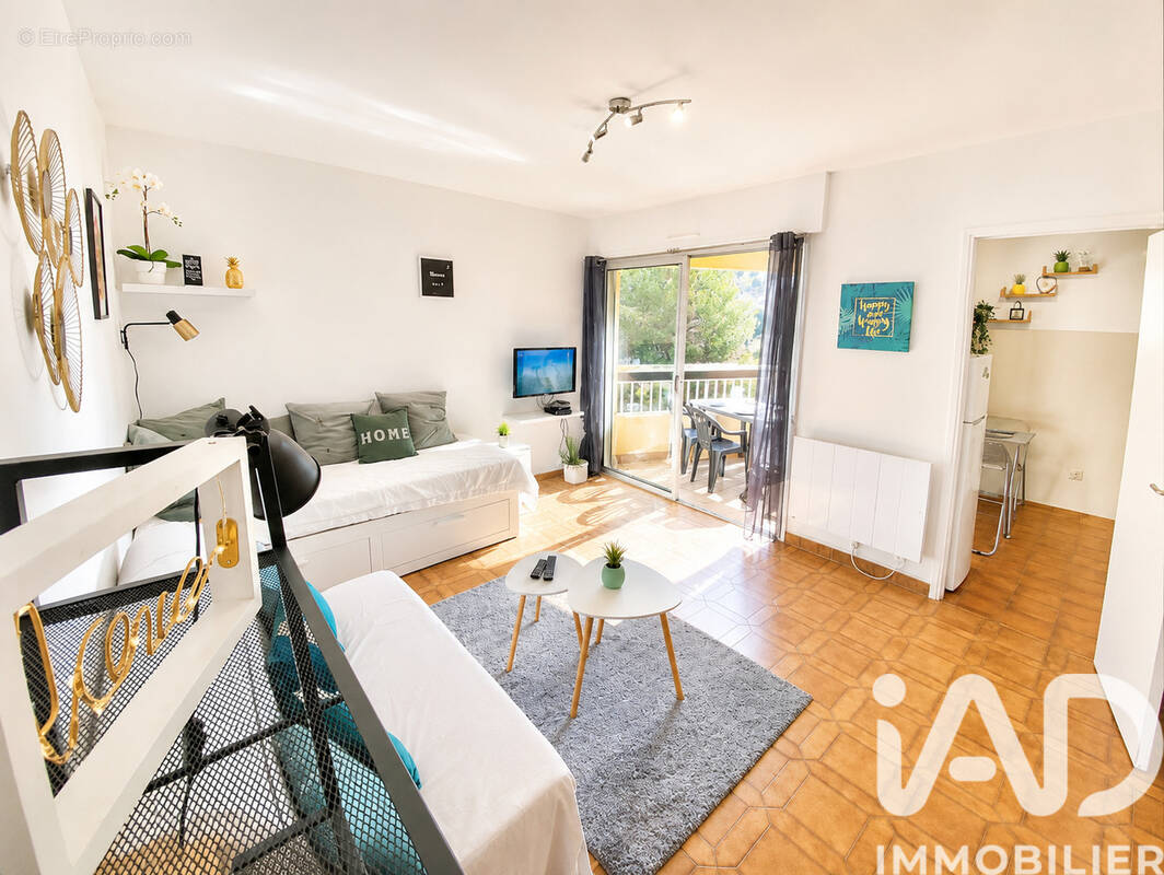 Photo 1 - Appartement à SIX-FOURS-LES-PLAGES