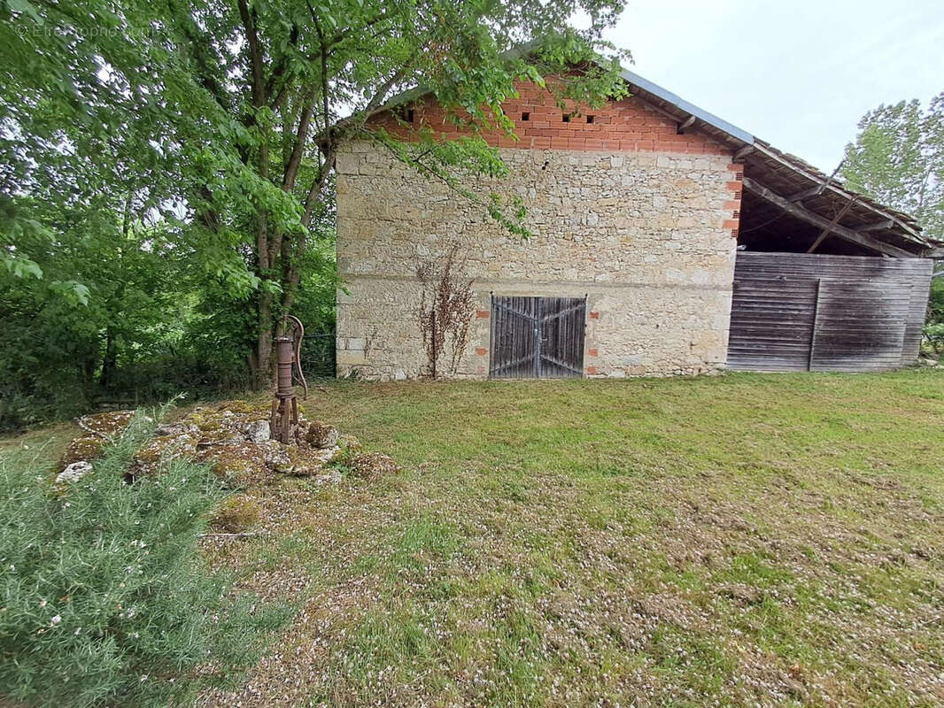 En limite Gers Nord MAISON avec terrain 1 ha 18 a - photo 23