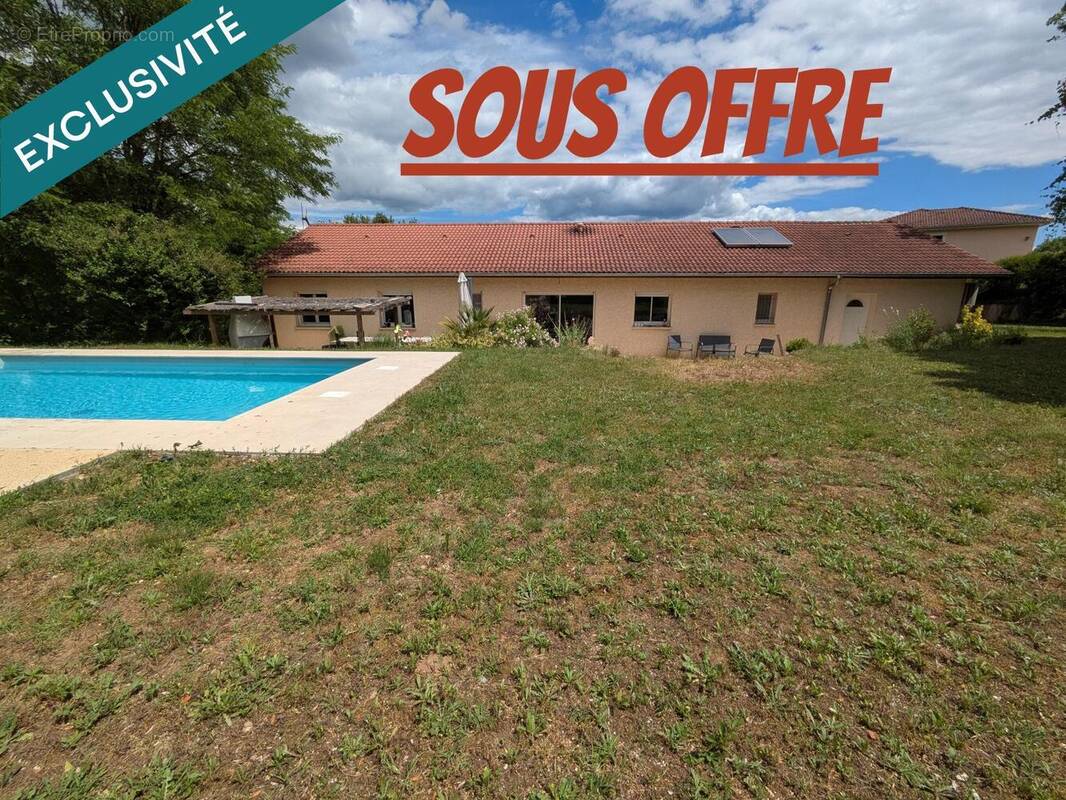 Photo 1 - Maison à SAINT-VICTOR-DE-MORESTEL