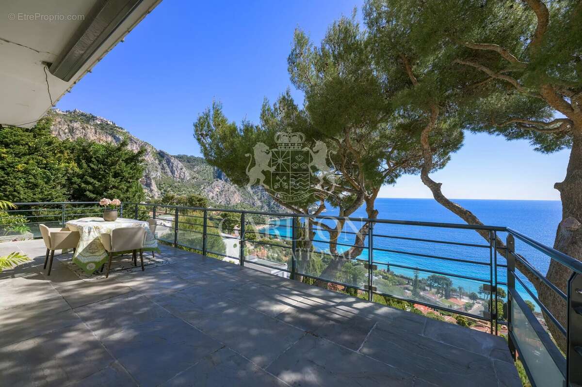 Maison à EZE