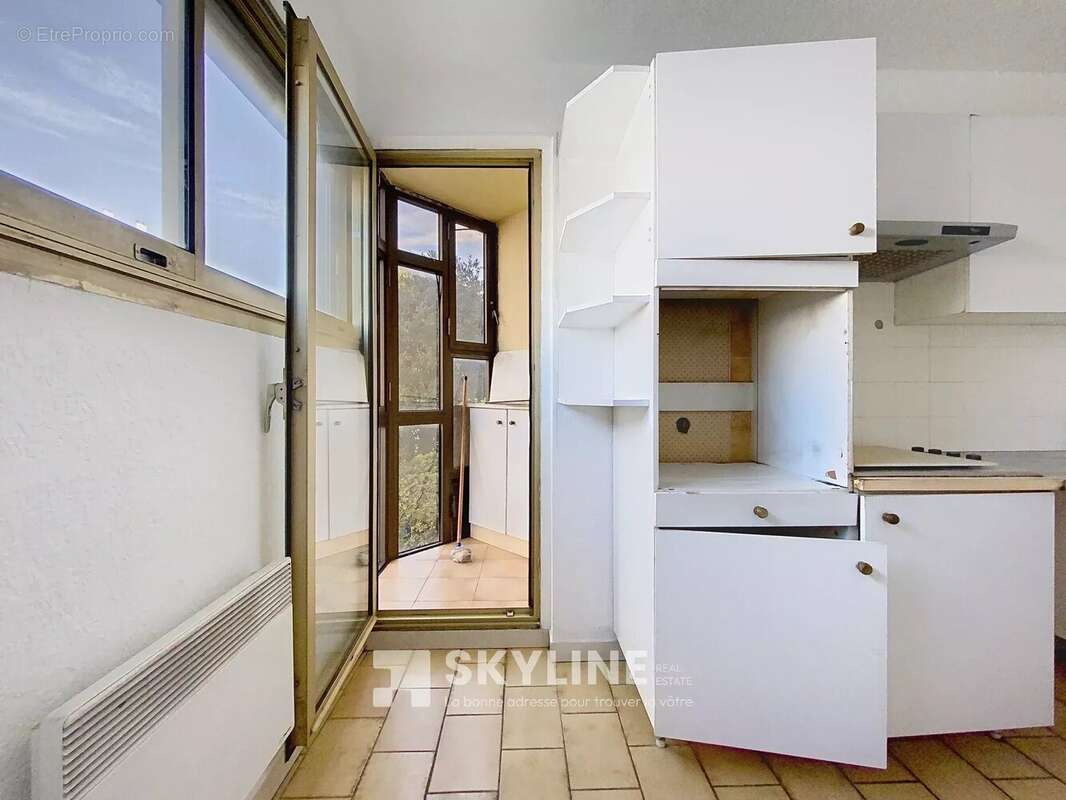 Appartement à MARSEILLE-6E