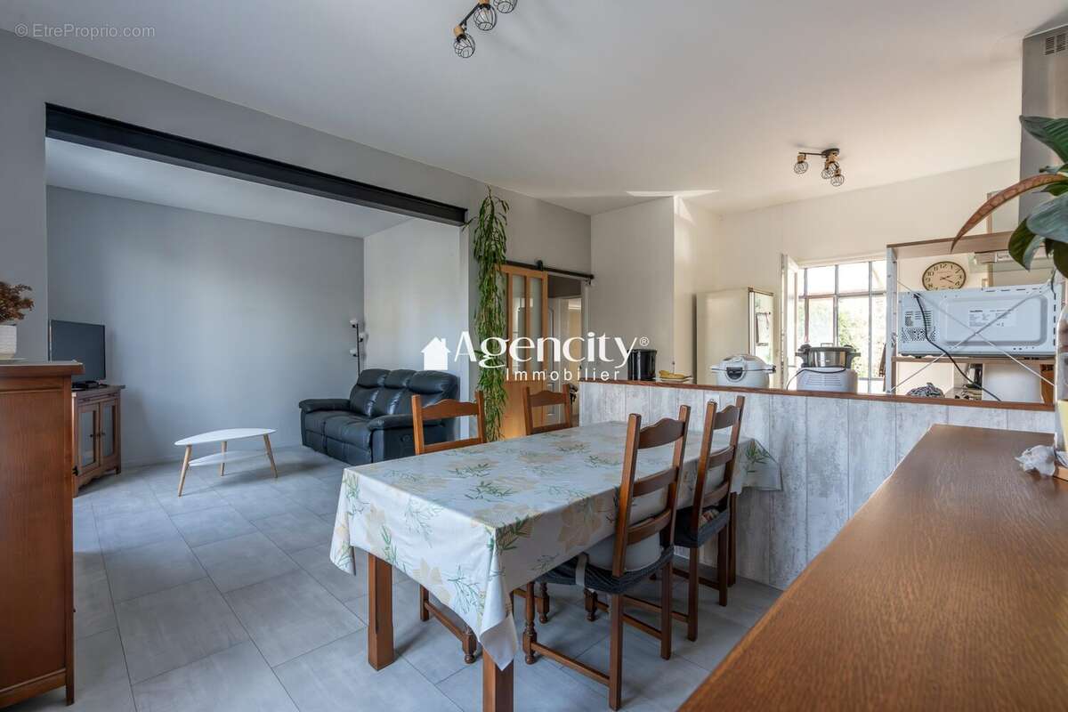 Maison à THORIGNY-SUR-MARNE