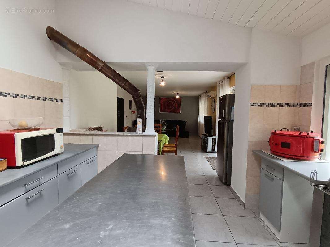 Maison à AMBARES-ET-LAGRAVE