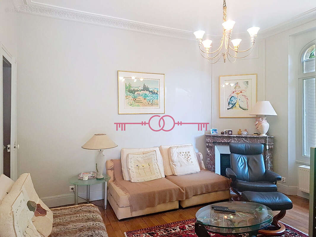 Meulière d'exception 190m² Châlons Madagascar Haut de gamme - photo 6