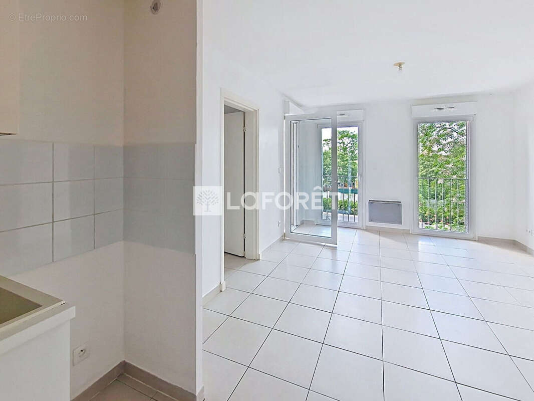 Appartement à JUVIGNAC