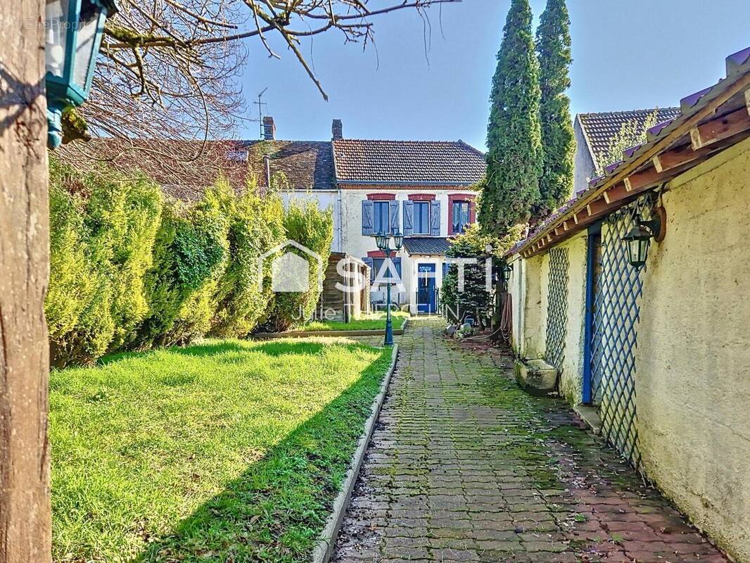 Photo 1 - Maison à AUXY