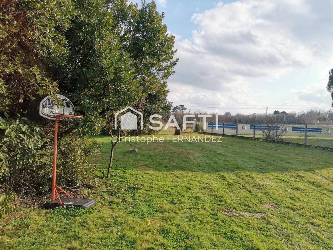 Photo 1 - Terrain à BERSON