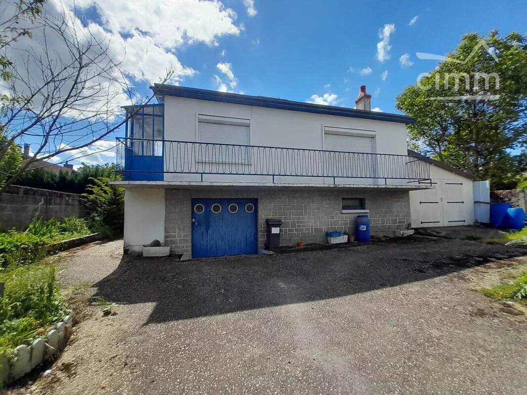 Maison à VILLEBAROU